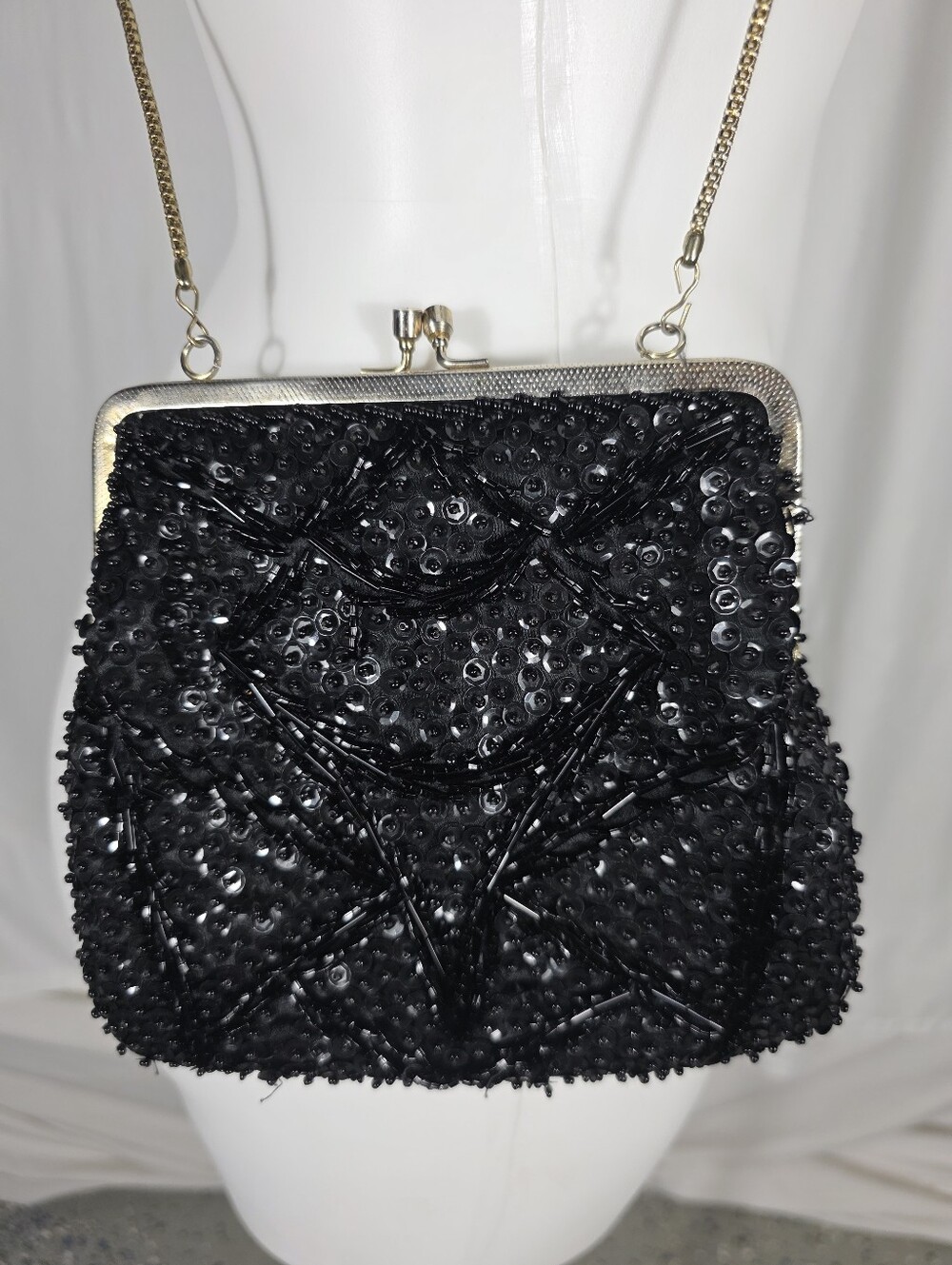 Vintage Black Beaded Sequin Evening Bag Gold Chain Kiss Lock Purse Art Deco Glam